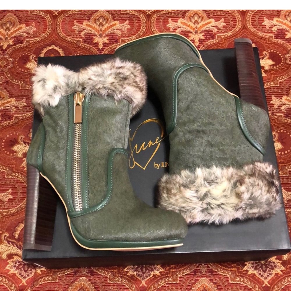 STUNNING June Ambrose Platform Olive Boots. Definitely make a statement.